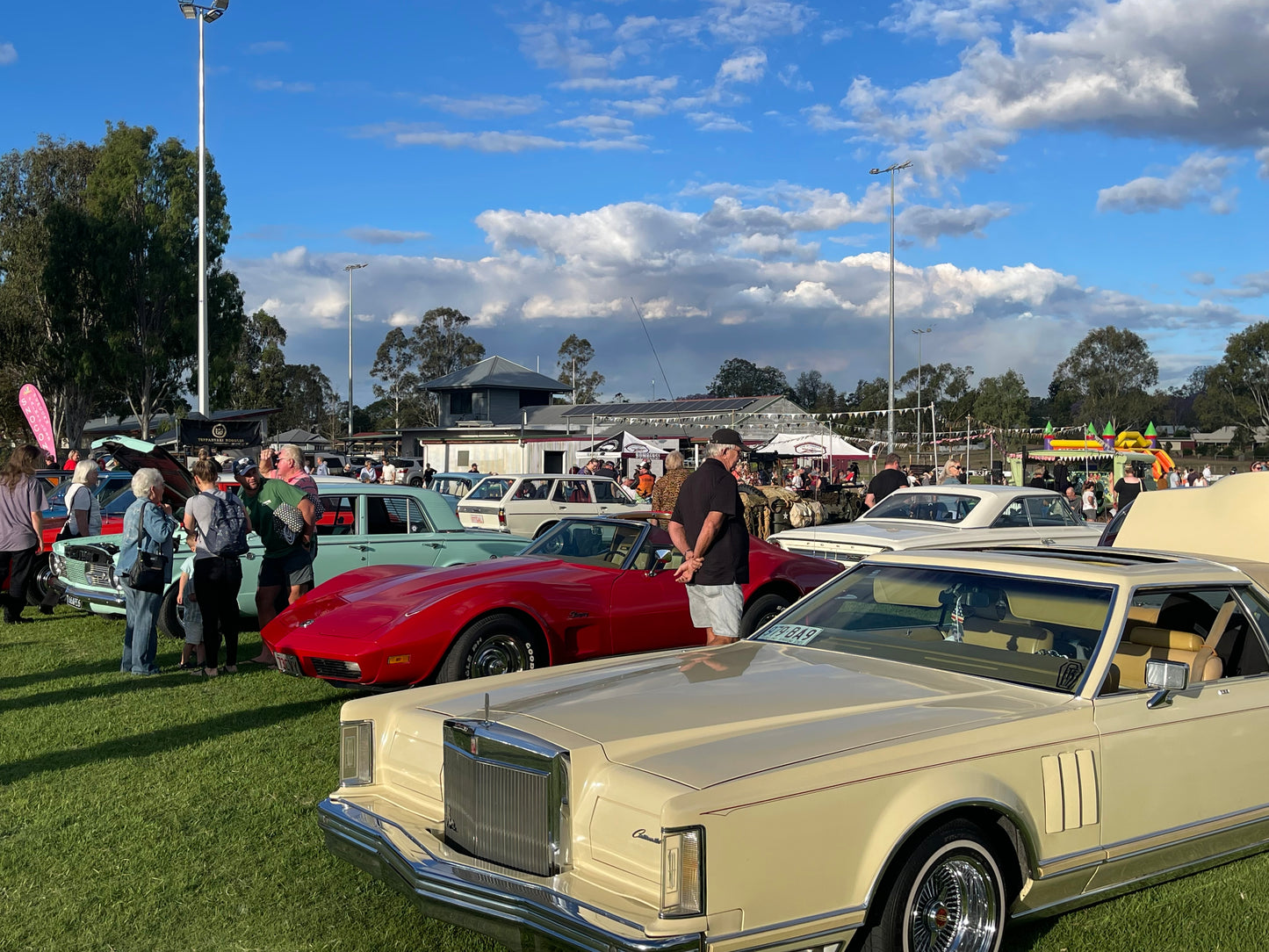 Calamvale Retro Picnic - Car Show n Band - FOOD SITE 5th July 11-4pm